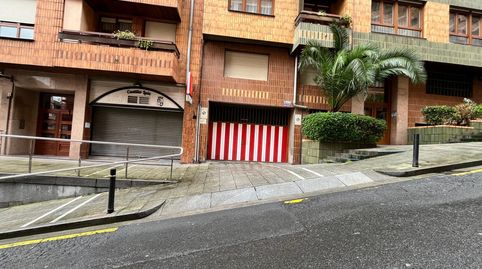 Parcela de Garaje Con Buena Maniobra Para Coche Mediano En Zona Ayuntamiento