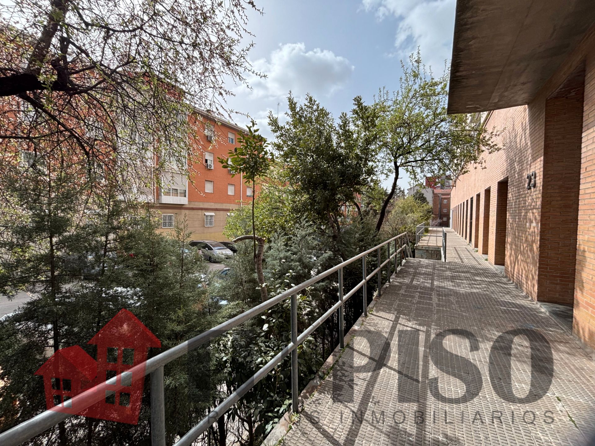 Flat for sale in Calle de Sierra Elvira, Numancia