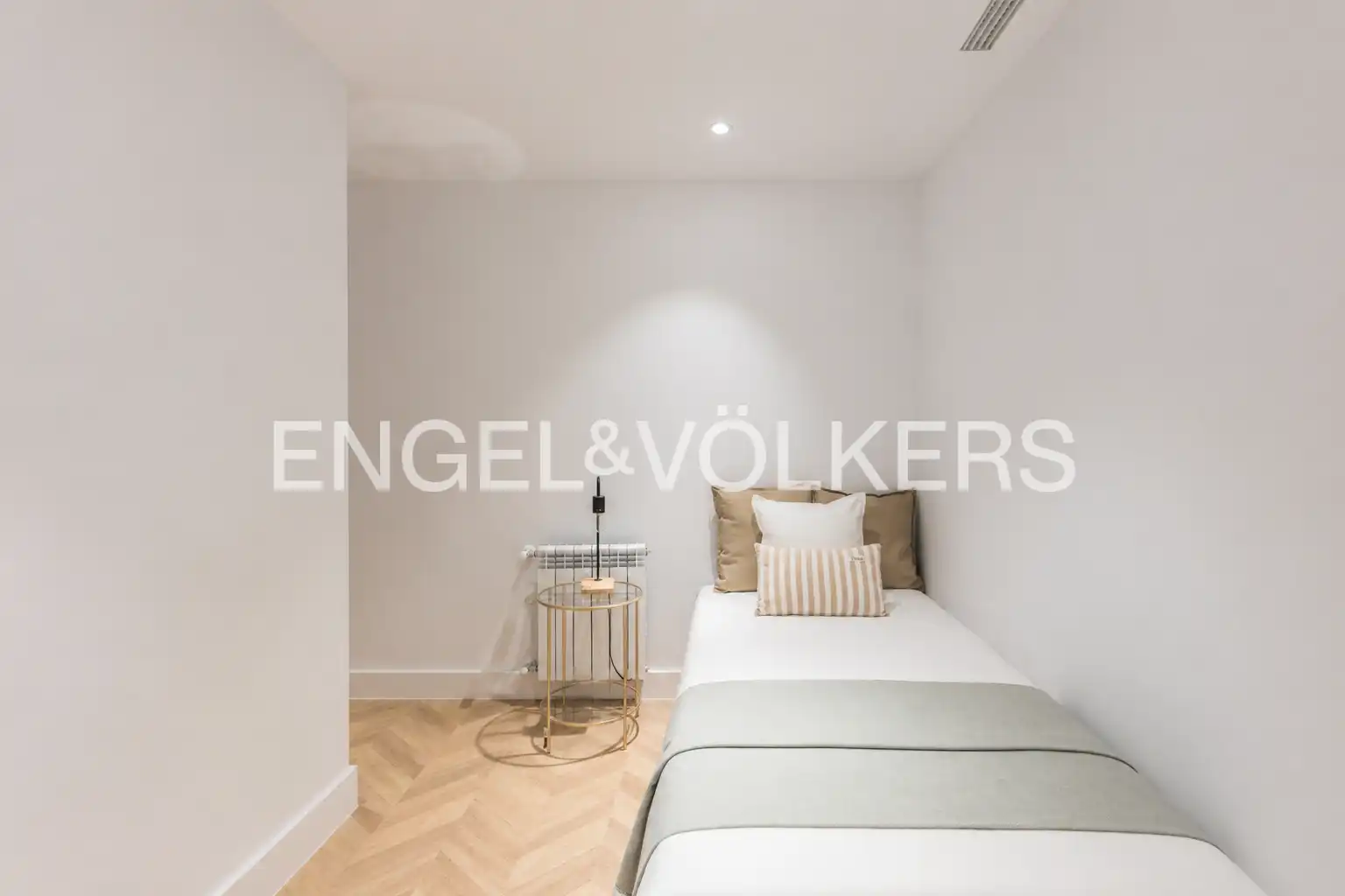 Habitación de Piso en venta en Madrid con Aire acondicionado, Calefacción y Parquet