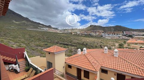 Foto 2 de Casa adosada en venta en Playa Fañabé Alto, Adeje