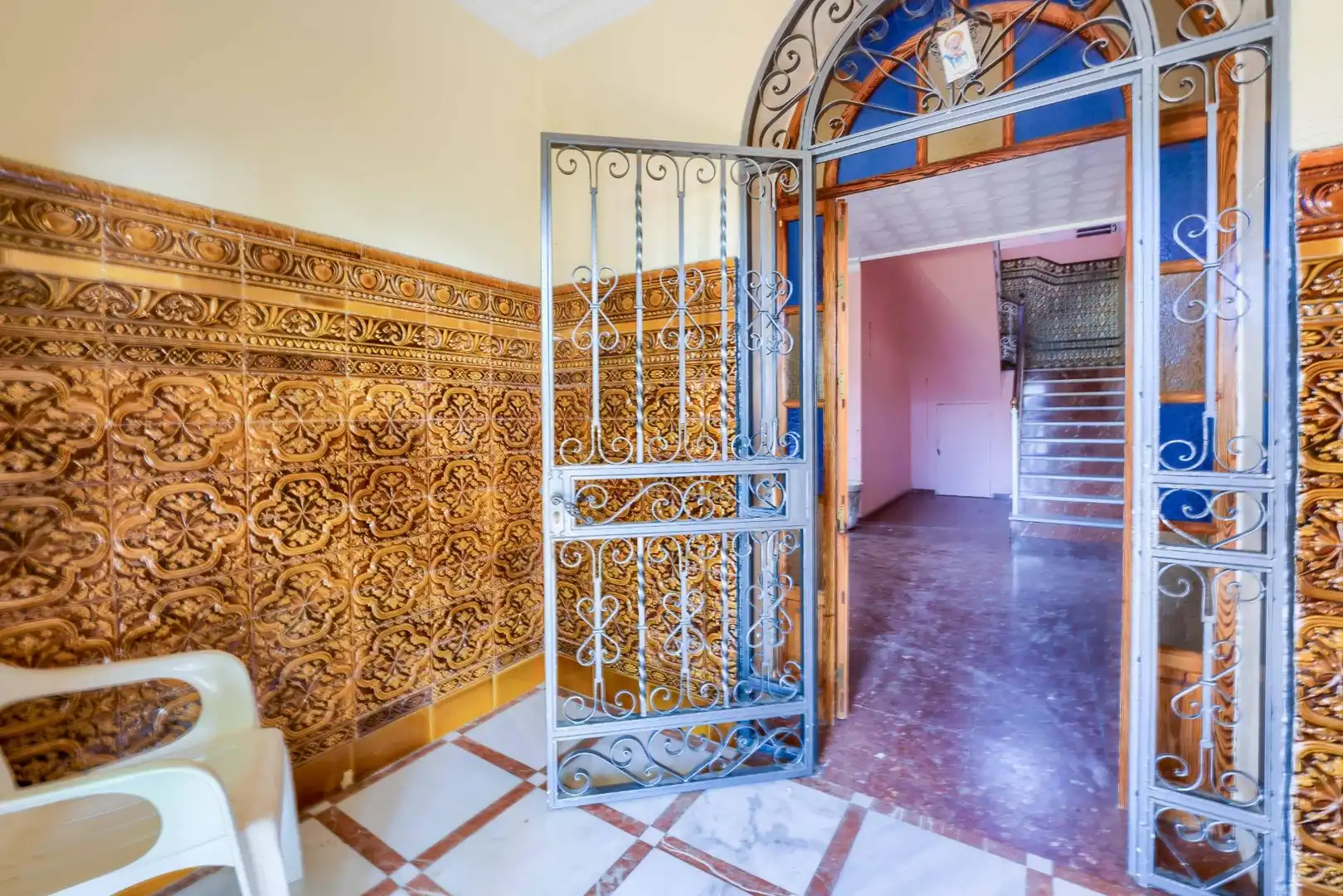 Houses for sale in Sanlúcar la Mayor  with Air Conditioner, Private garden and Terrace