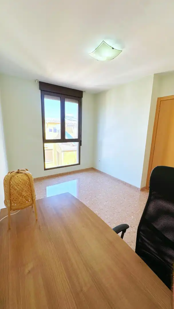 Habitación de Casa adosada en venta en Castelló de Rugat con Aire acondicionado, Calefacción y Jardín privado