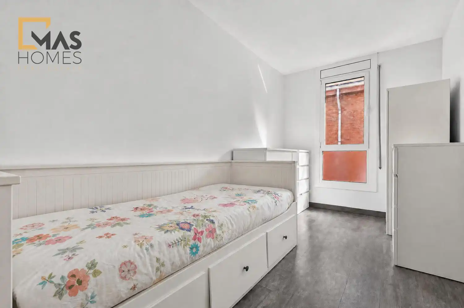 Habitación de Piso en venta en Terrassa con Terraza