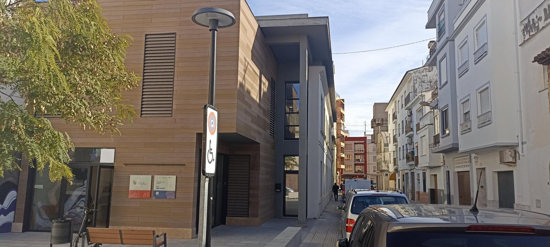 Vista exterior de Apartament en venda en Oliva amb Balcó