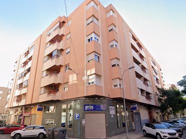Appartement avec balcon à vendre à Carrer Cervantes 40