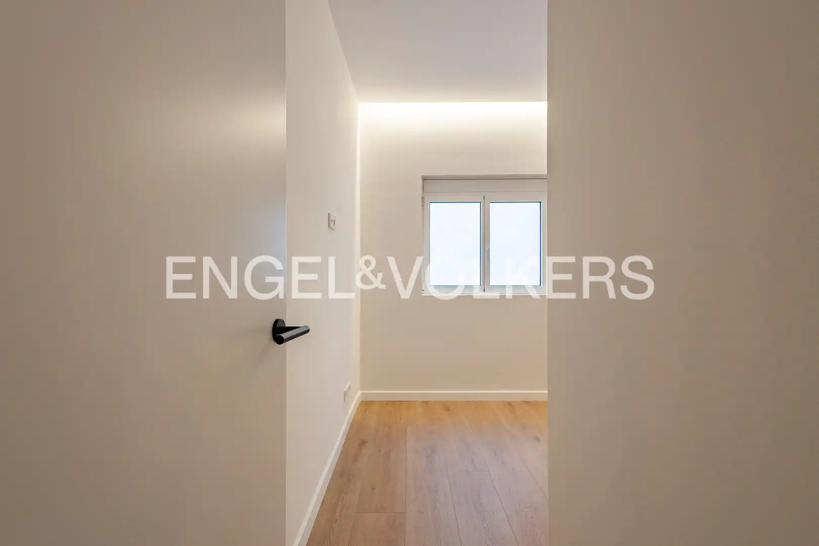 Flat for sale in Barcelona  with Air Conditioner, Heating and Parquet flooring