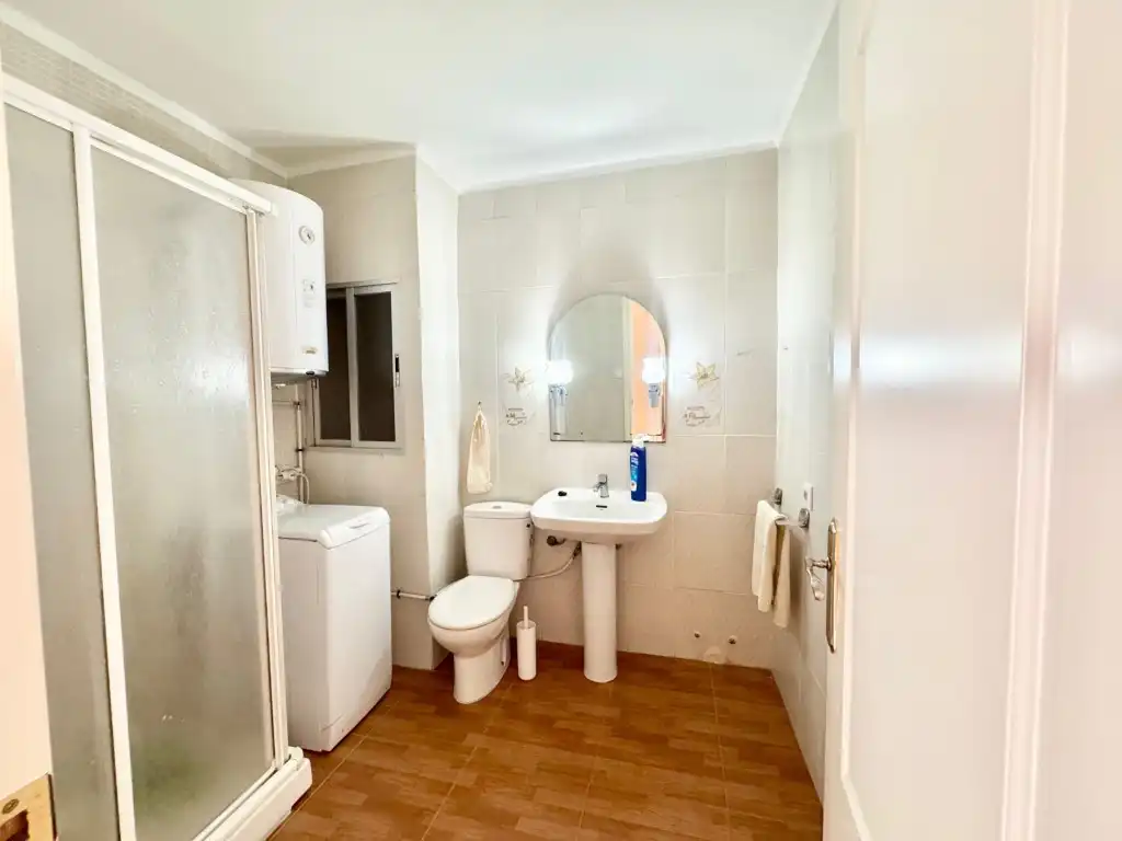 Bathroom of Flat for sale in Córdoba  with Terrace