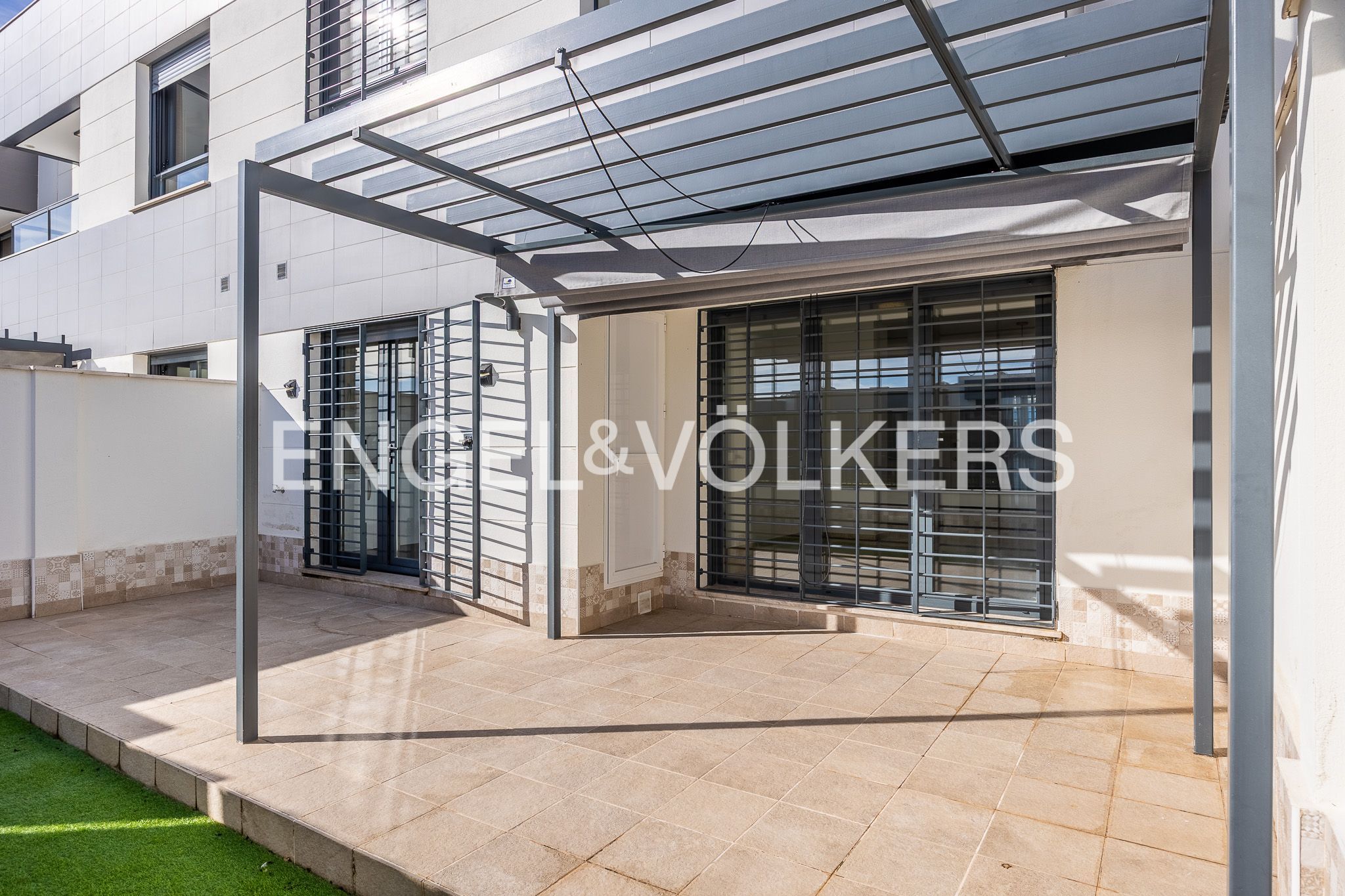 Terrace of House or chalet to rent in Dos Hermanas  with Air Conditioner, Heating and Parquet flooring