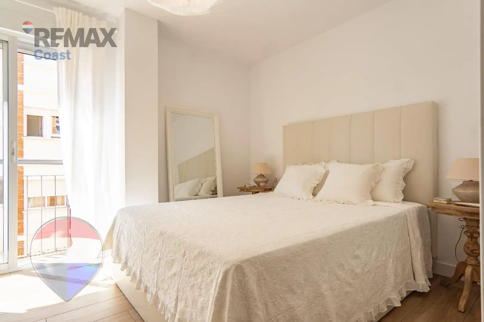 Habitación de Dúplex en venta en Rincón de la Victoria con Amueblado y Balcón