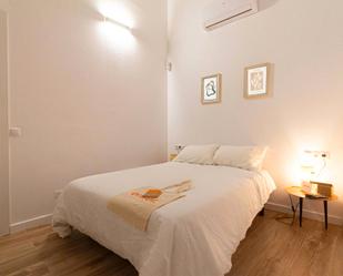 Bedroom of Flat to rent in  Barcelona Capital  with Air Conditioner, Heating and Furnished