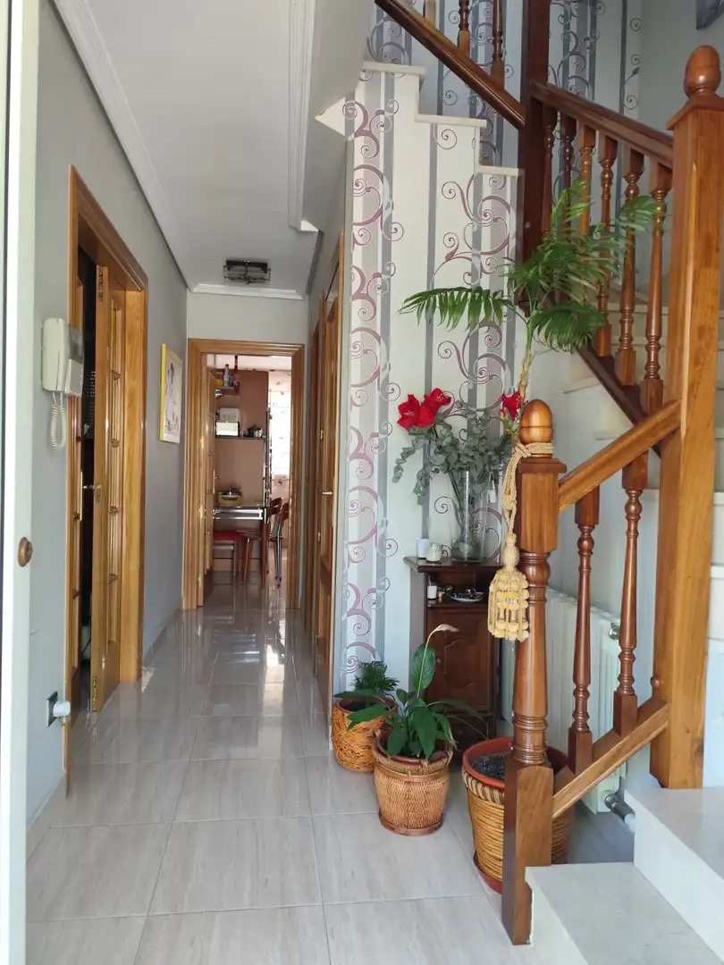Casa adosada en venta en Arroyo de la Encomienda con Calefacción y Terraza