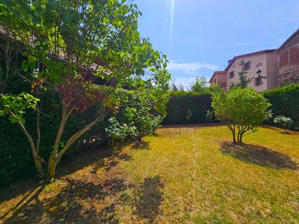 Jardí de Casa o xalet en venda en Matute amb Calefacció, Jardí privat i Traster