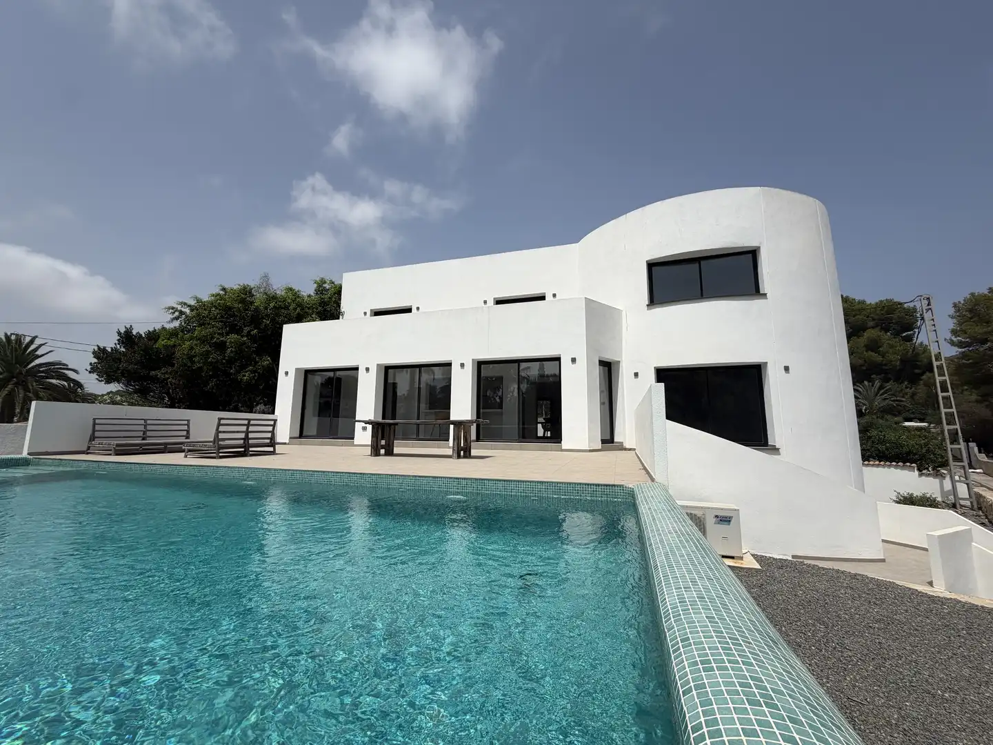 Casa con piscina en venta en Pinar del Advocat - Cometa