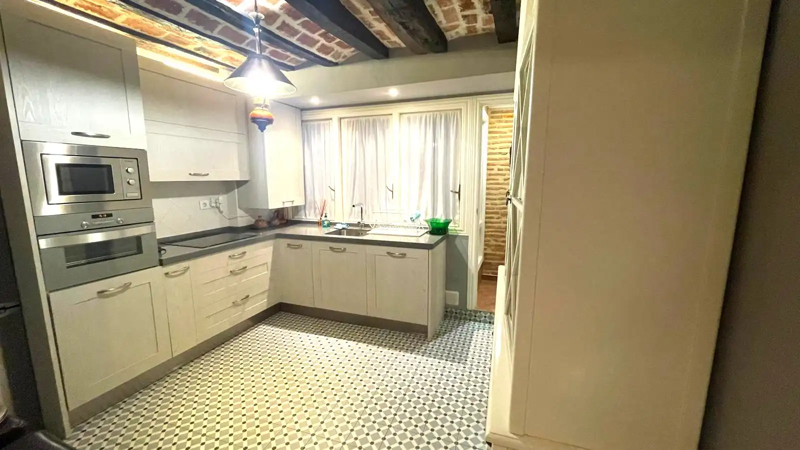 Kitchen of Flat for rent in Castro-Urdiales  with Heating, Furnished and Balcony
