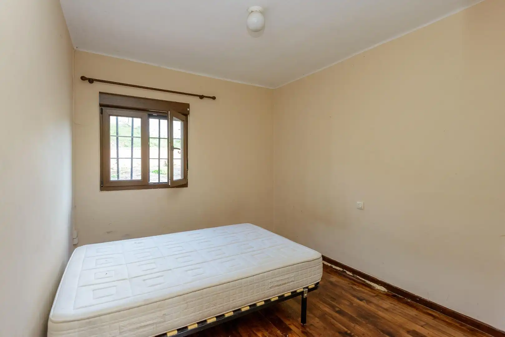 Dormitori de Casa o xalet en venda en Quintes - Arroes