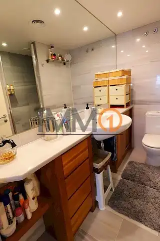 Habitación de Piso en venta en Barcelona con Calefacción y Terraza
