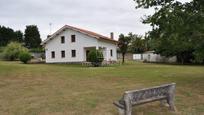 Casa o xalet en venda en Oleiros