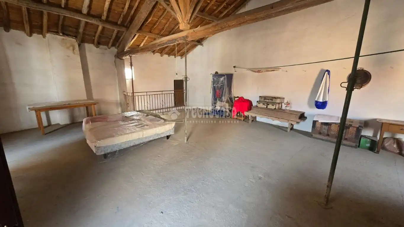 Country homes for sale in La Nava de Ricomalillo  with Air Conditioner and Private garden