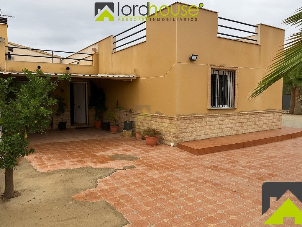 Vista exterior de Casa o xalet en venda en Lorca