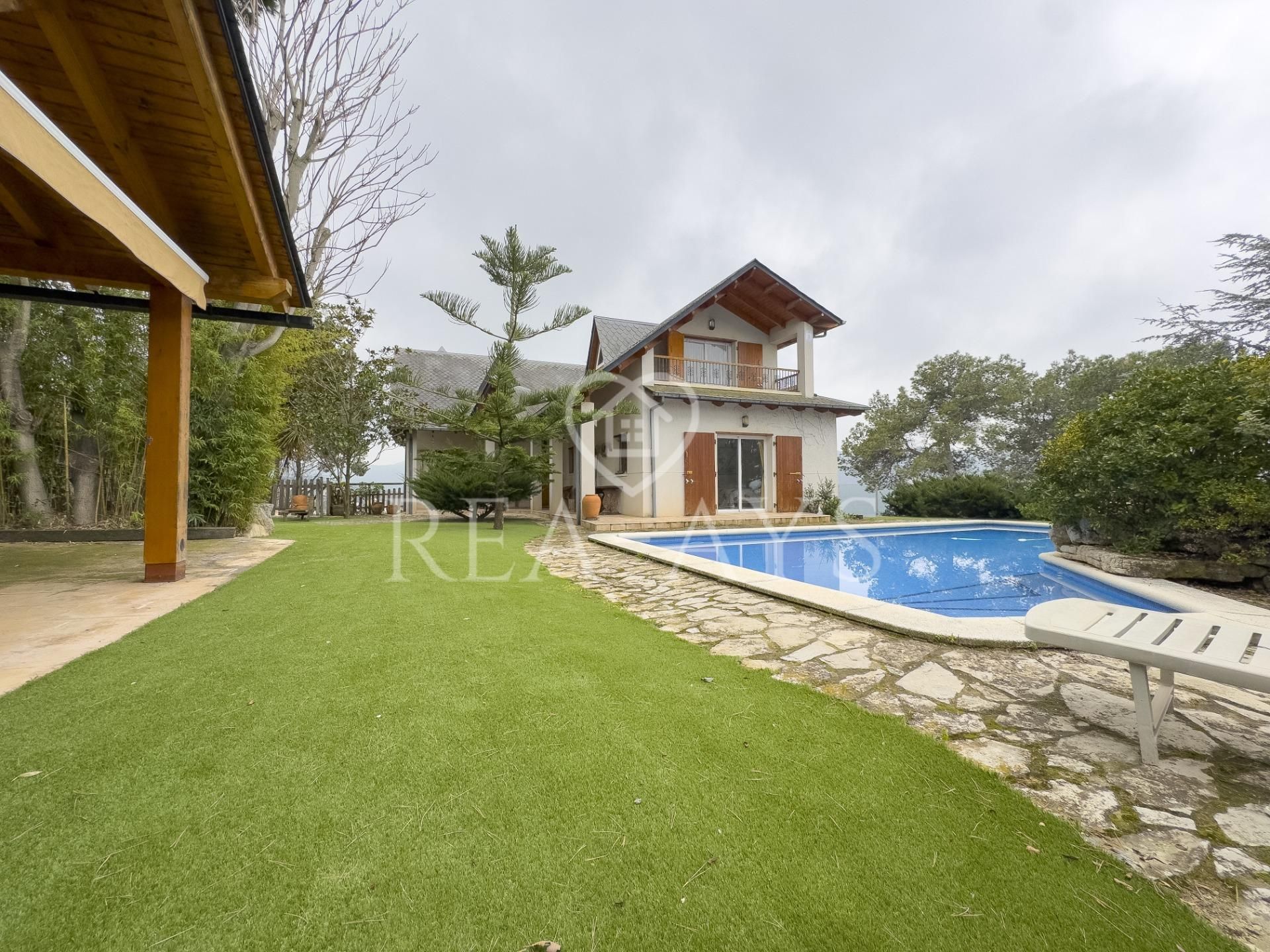Exterior view of House or chalet for sale in Vallirana  with Heating, Private garden and Terrace