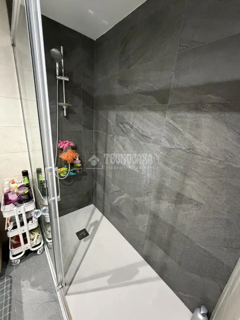 Badezimmer von Wohnung zum Verkauf in Fuenlabrada mit Heizung, Terrasse und Abstellraum