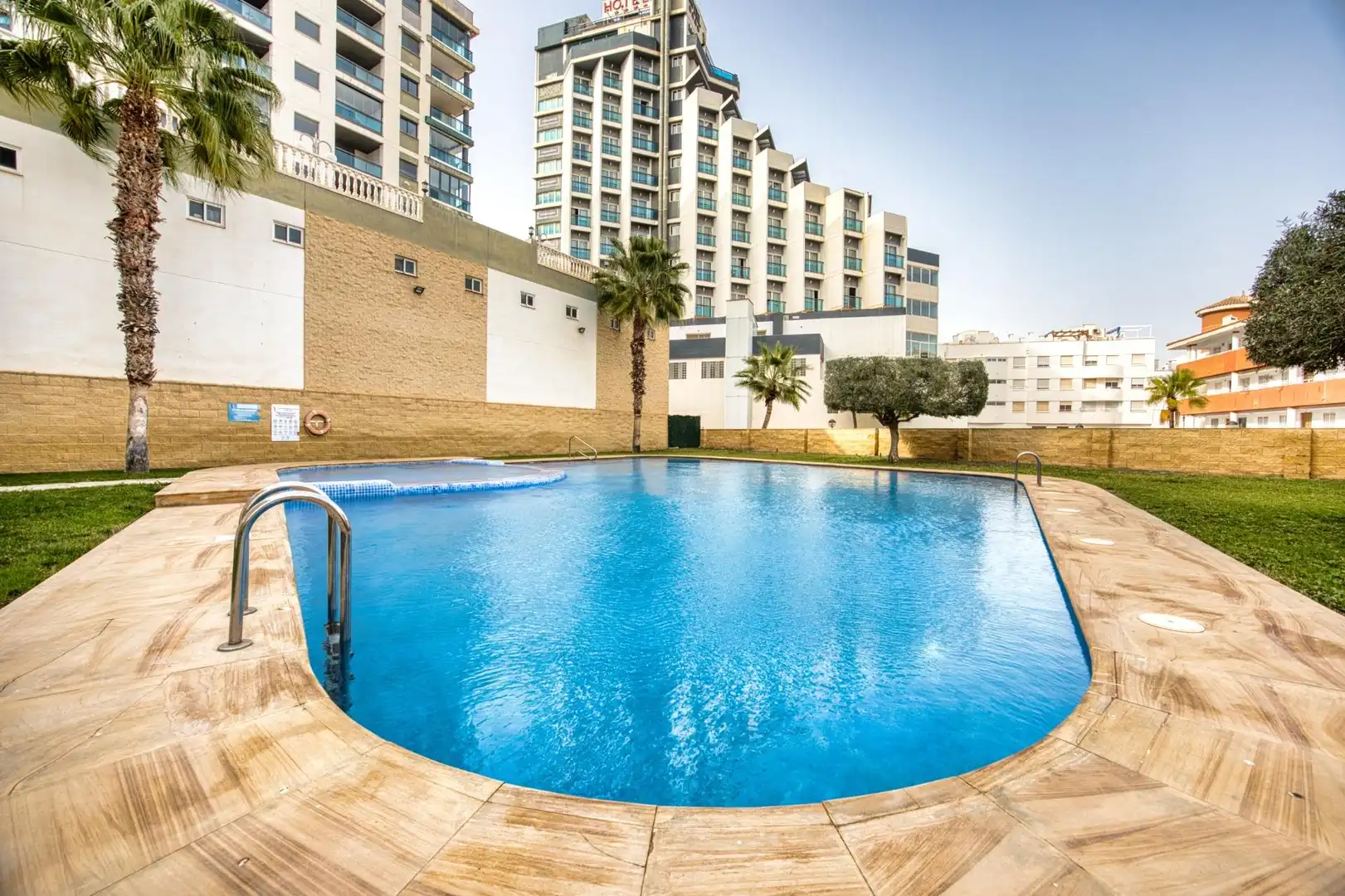 Piscina de Apartamento en venta en El Campello con Aire acondicionado, Terraza y Trastero