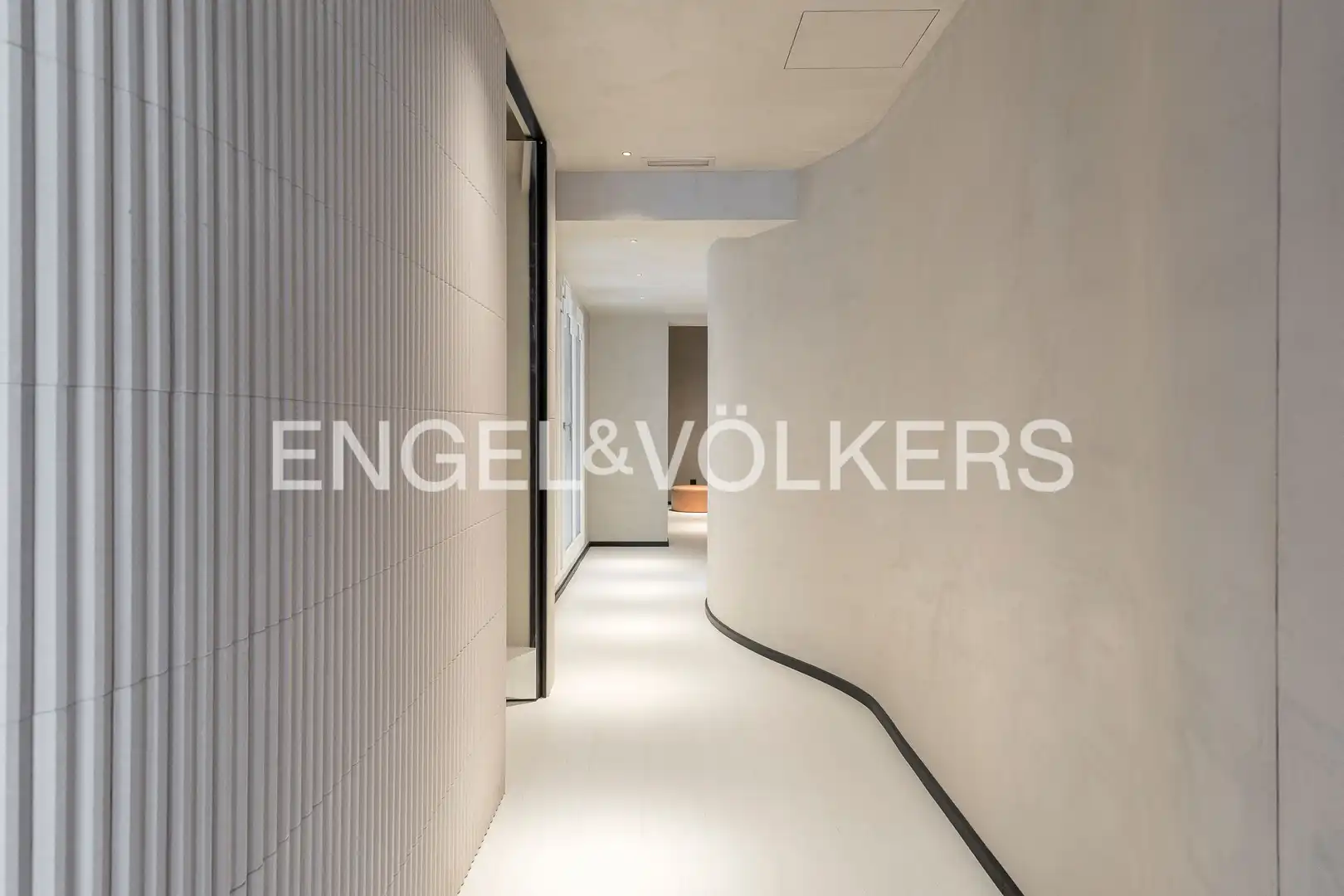 Wohnung zur Miete in Barcelona mit Klimaanlage, Heizung und Parkett