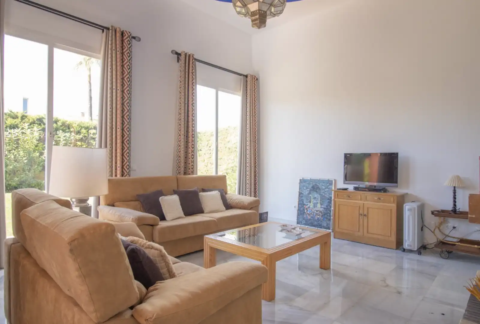 Chalet con terraza en venta en Nueva Andalucía, imagen 3