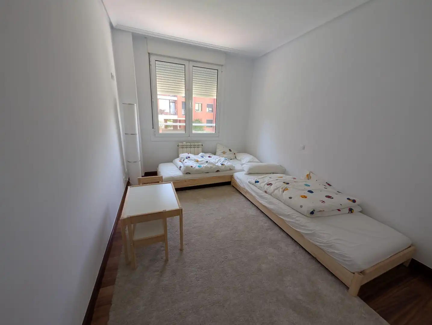 Flat for rent in Calle Arsenio Odriozola, Valdenoja
