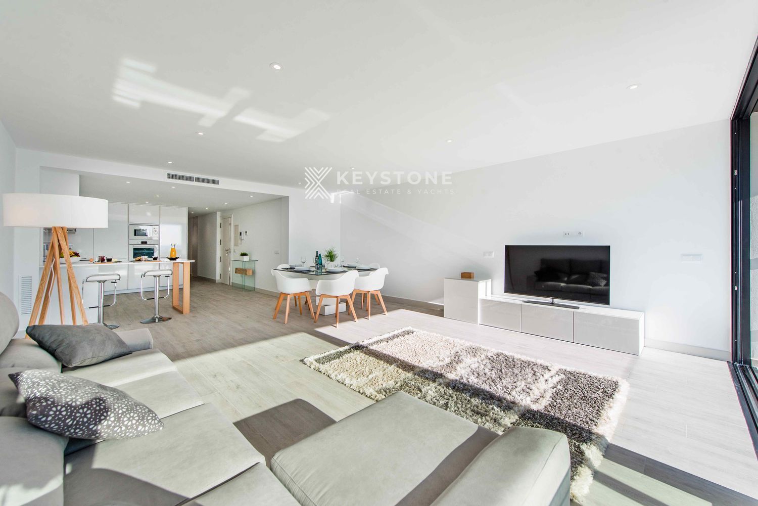 Sala d'estar de Àtic de lloguer en Alcúdia amb Aire condicionat, Terrassa i Moblat