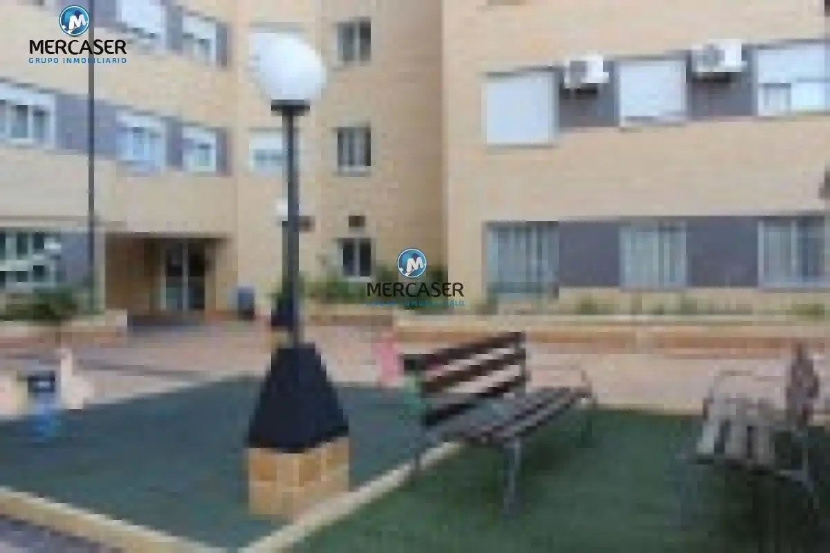 Vista exterior de Pis de lloguer en Alcalá de Henares amb Calefacció