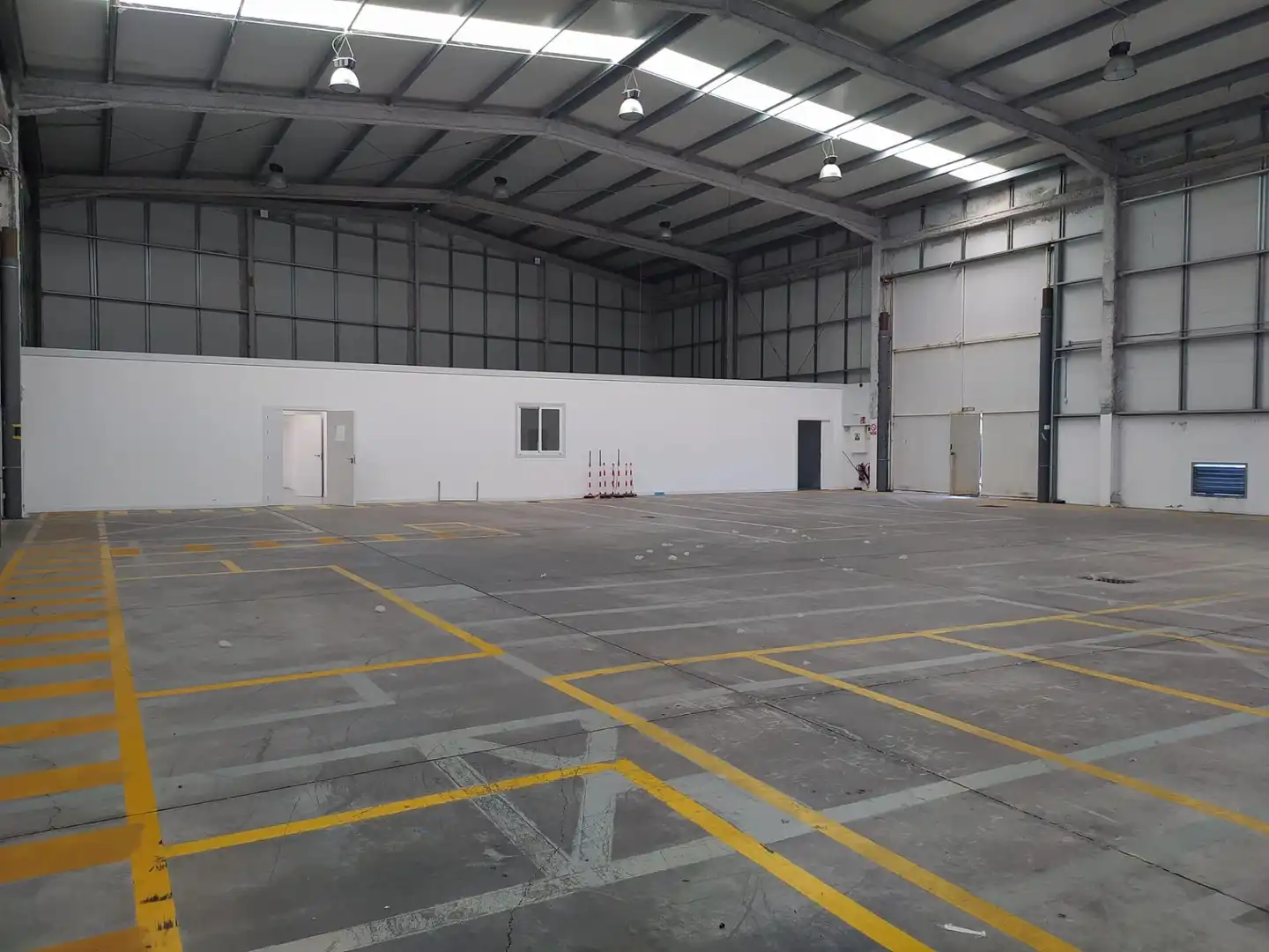 Aparcament de Nau industrial de lloguer en Ponferrada