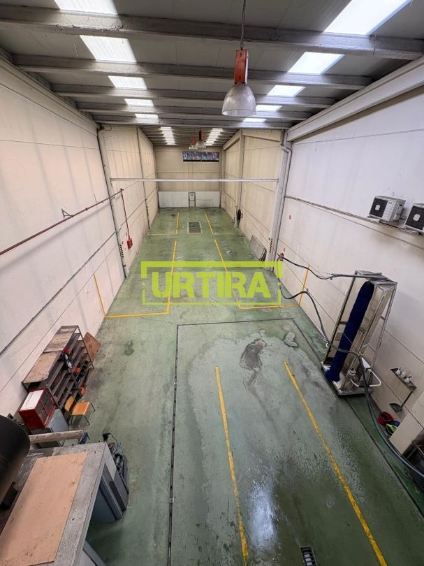 Industrial buildings to rent in Lezo