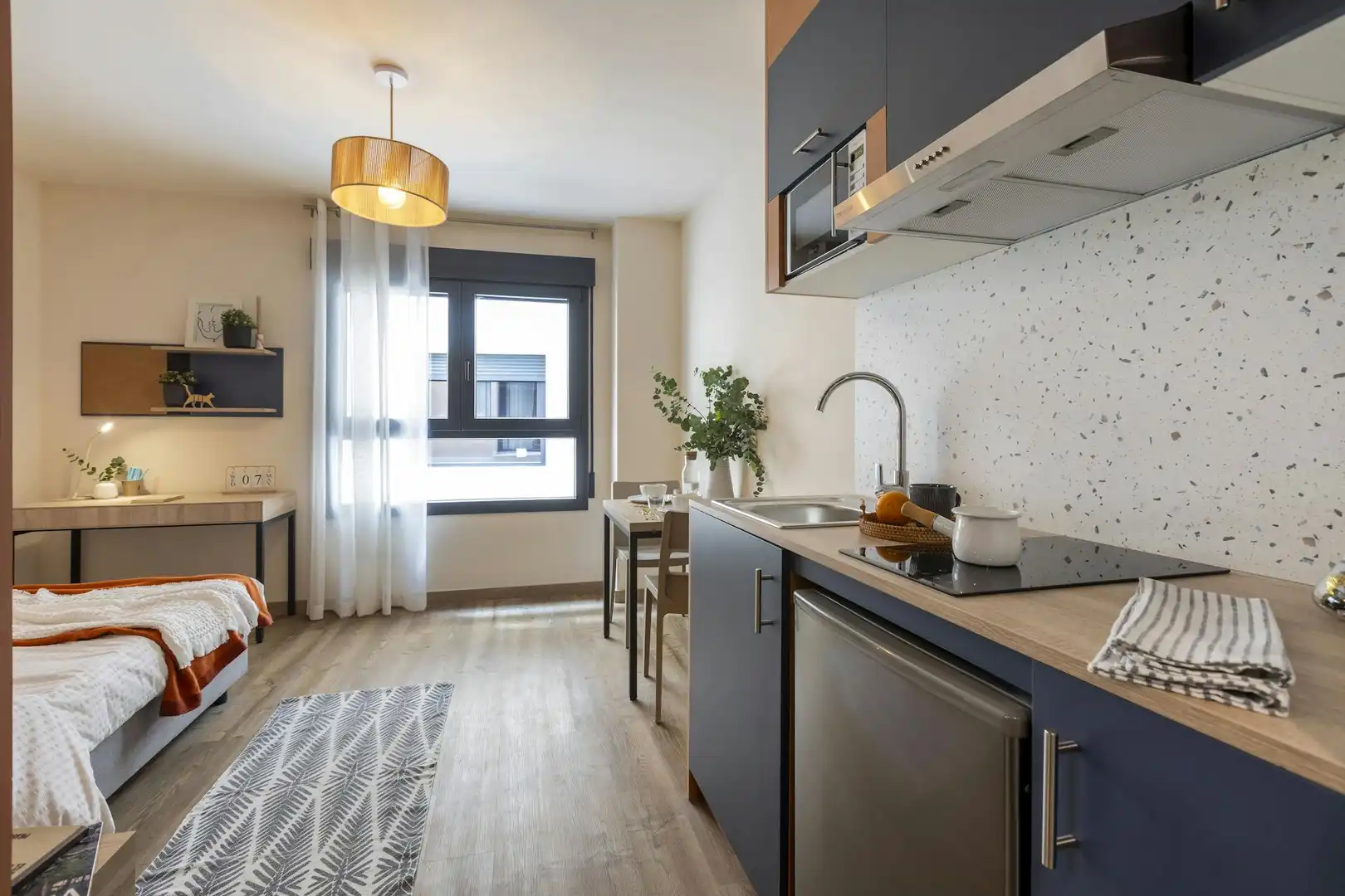 Kitchen of Flat for rent in Valencia  with Air Conditioner, Heating and Furnished