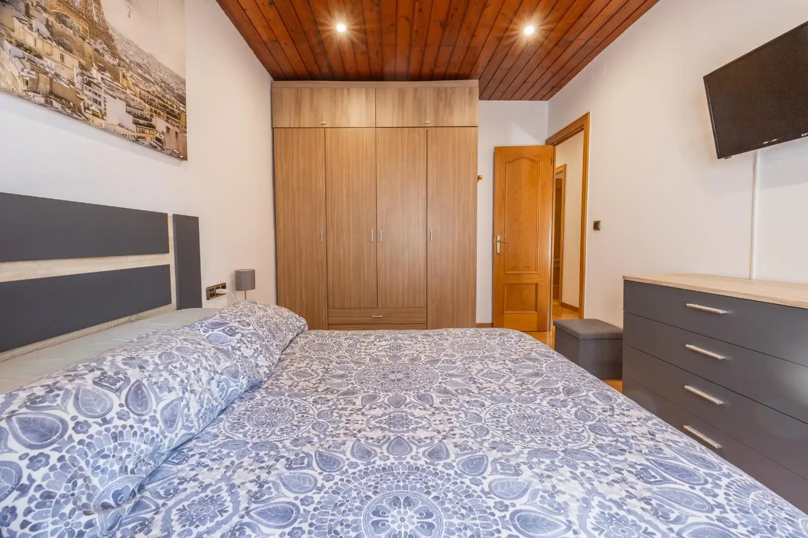 Detached homes for sale in Carrer del Collsacabra, Roda de Ter