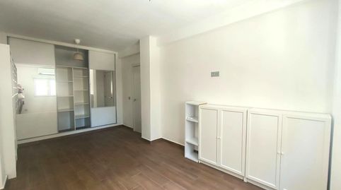 Foto 5 de Piso en venta en Los Castillejos - La Trinidad, Málaga Capital