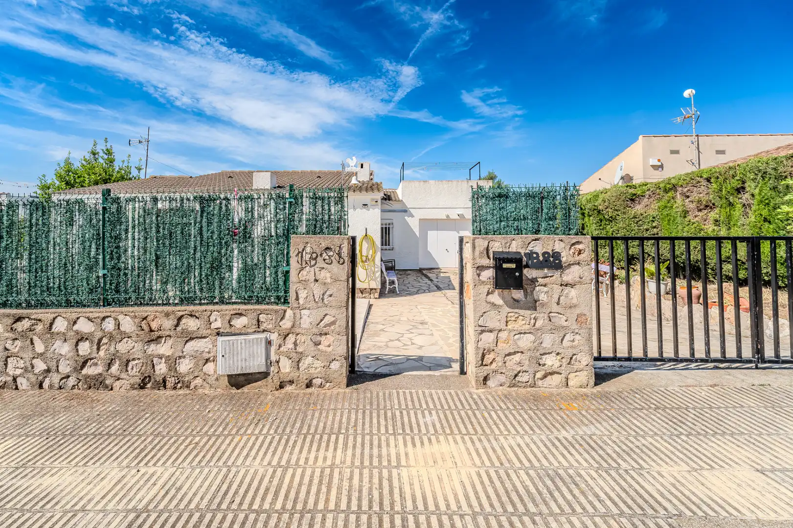 Exterior view of Houses for sale in L'Ametlla de Mar   with Air Conditioner, Heating and Private garden