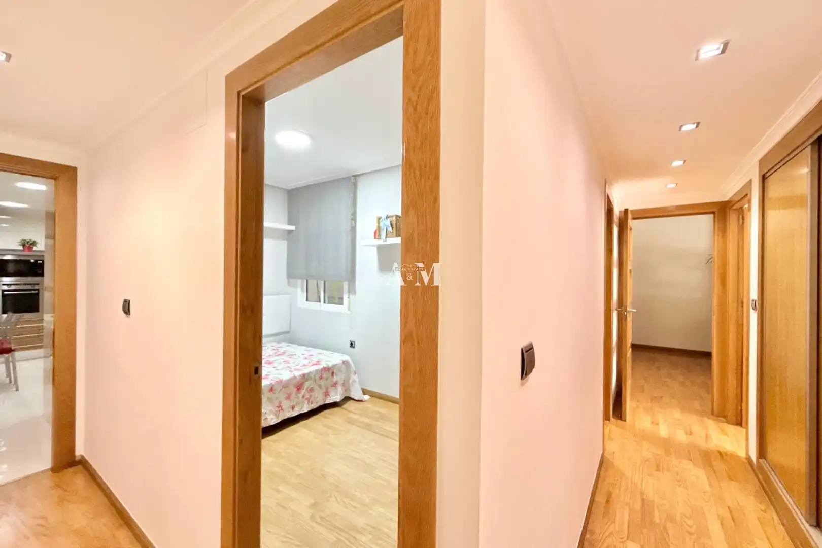 Dormitori de Apartament de lloguer en Torrevieja amb Aire condicionat, Calefacció i Terrassa