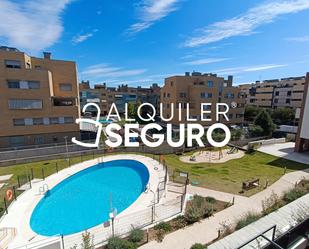 Exterior view of Flat to rent in Valdemoro  with Air Conditioner, Terrace and Swimming Pool