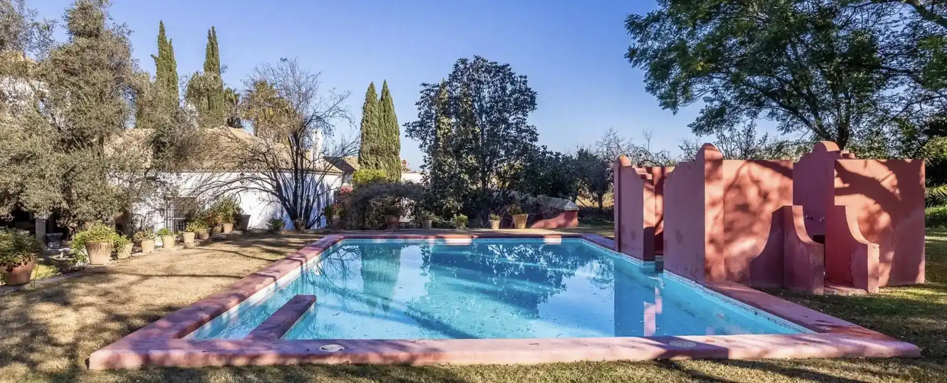 Piscina de Finca rústica en venda en Mairena del Aljarafe amb Aire condicionat, Jardí privat i Parquet