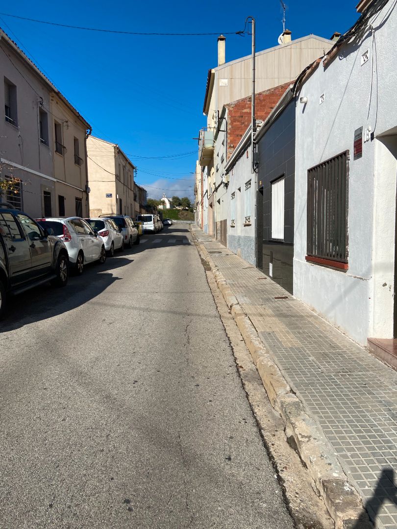Vista exterior de Casa adosada en venda en Terrassa amb Calefacció, Terrassa i Moblat