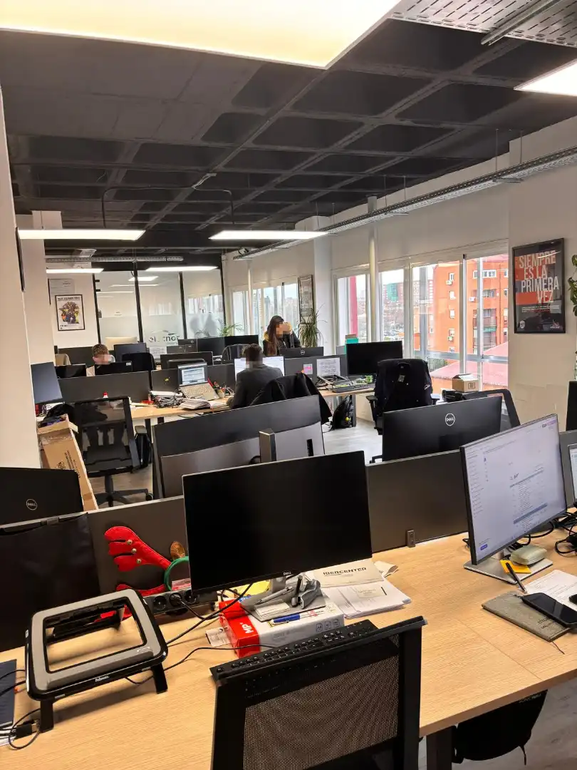 Büro zum Verkauf in Madrid mit Klimaanlage, Heizung und Alarm