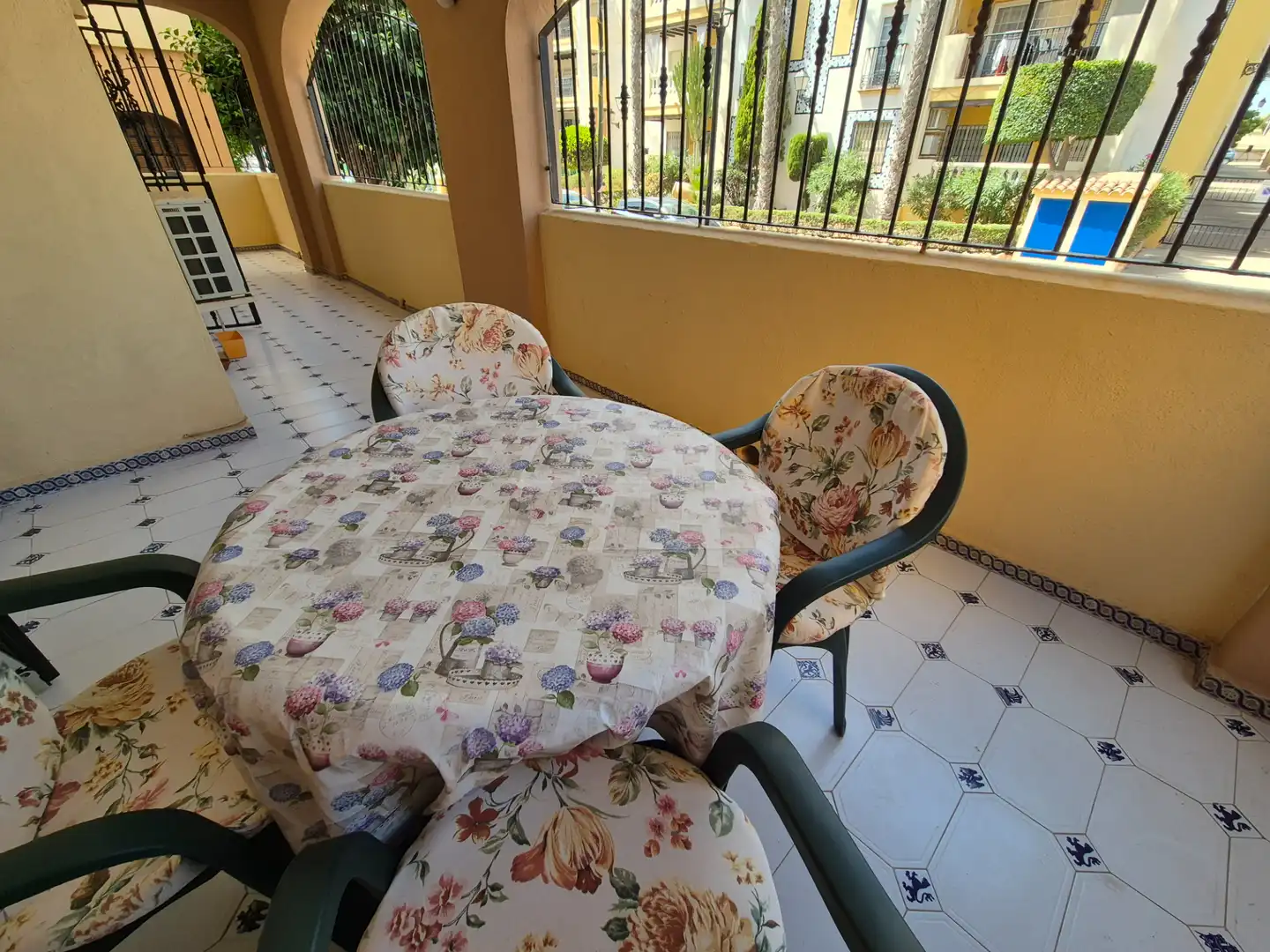 Terrace of Ground floor for rent in Torrevieja  with Air Conditioner, Terrace and Furnished