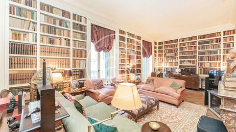 Photo 2 of Flat for rent in C. de Caracas, Almagro, Madrid Capital