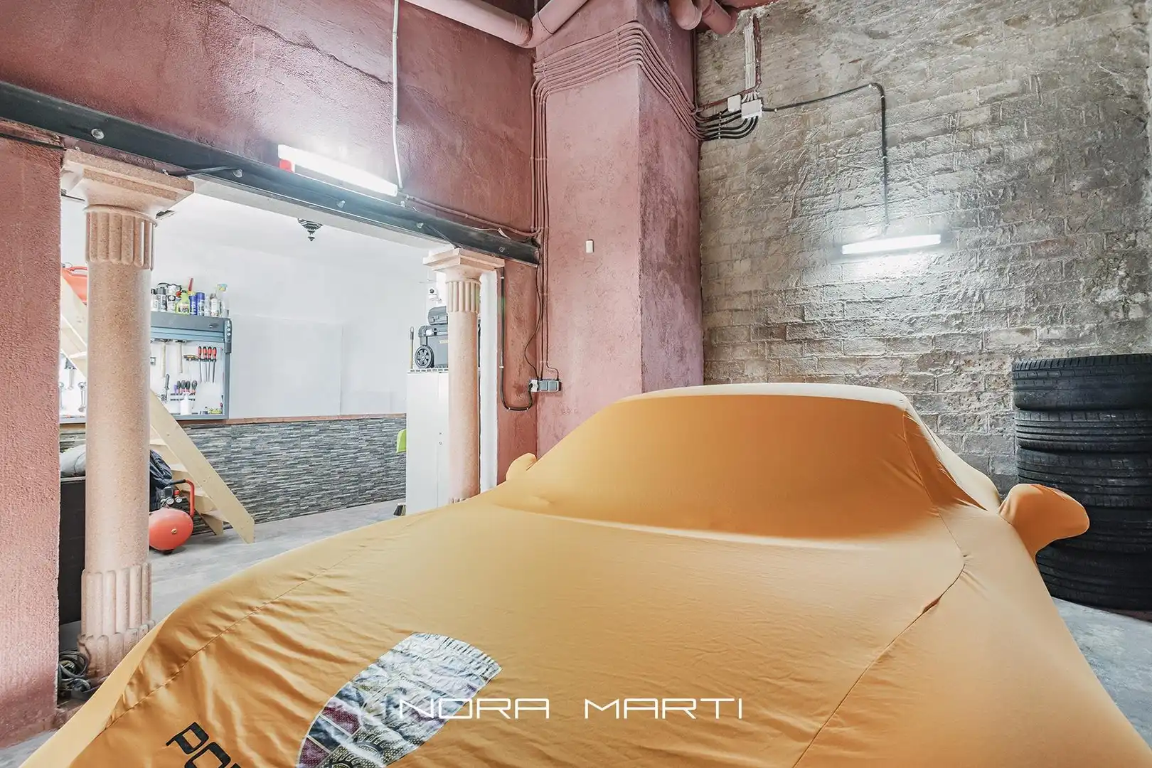 Casa o chalet en venta en Esplugues de Llobregat con Jardín privado, Piscina y Alarma