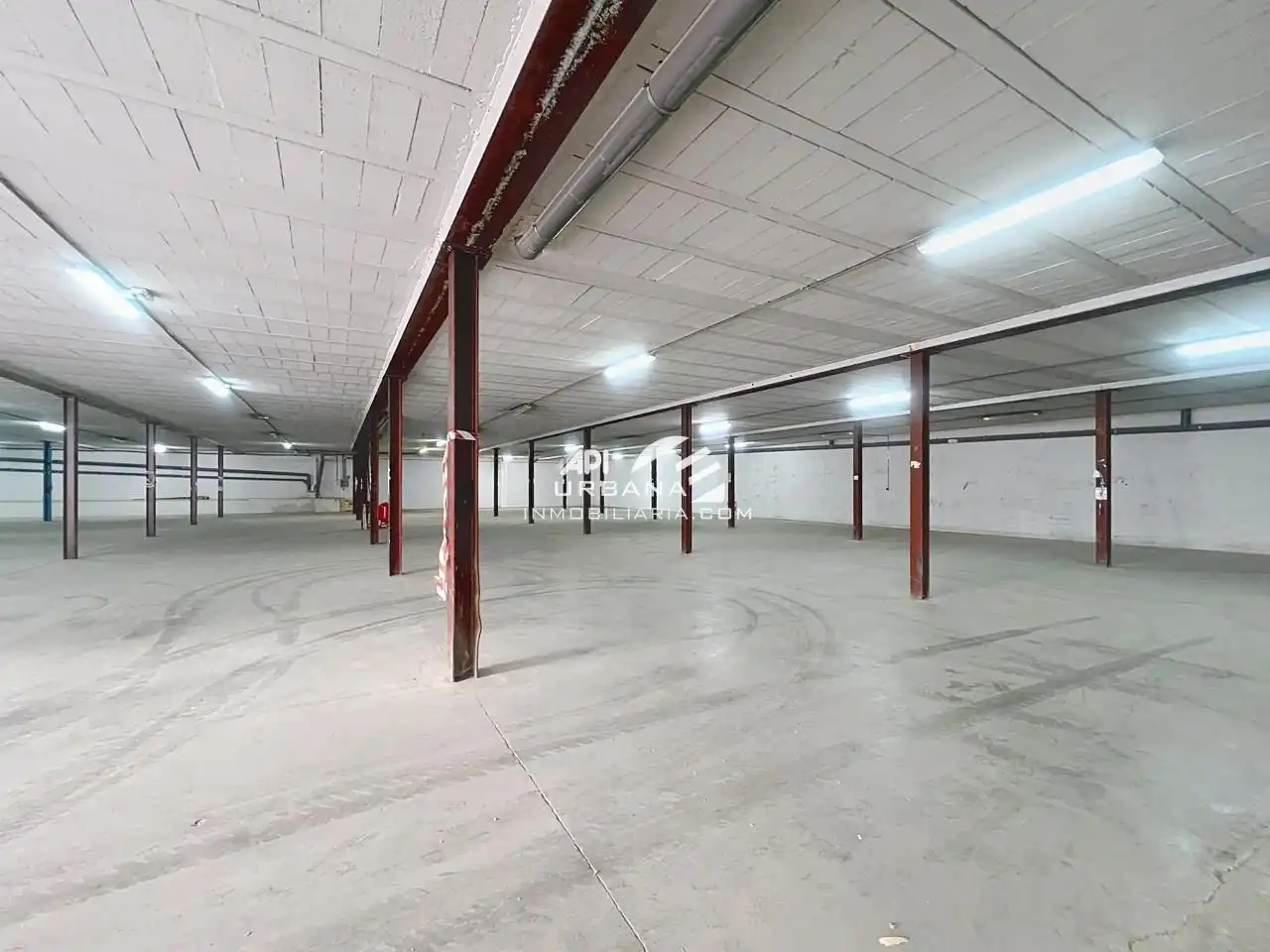 Fabrikhallen zur Miete in Lucena