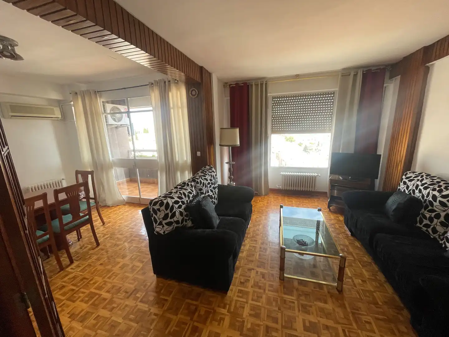 Wohnzimmer von Wohnung zur Miete in Jaén mit Klimaanlage, Heizung und Parkett