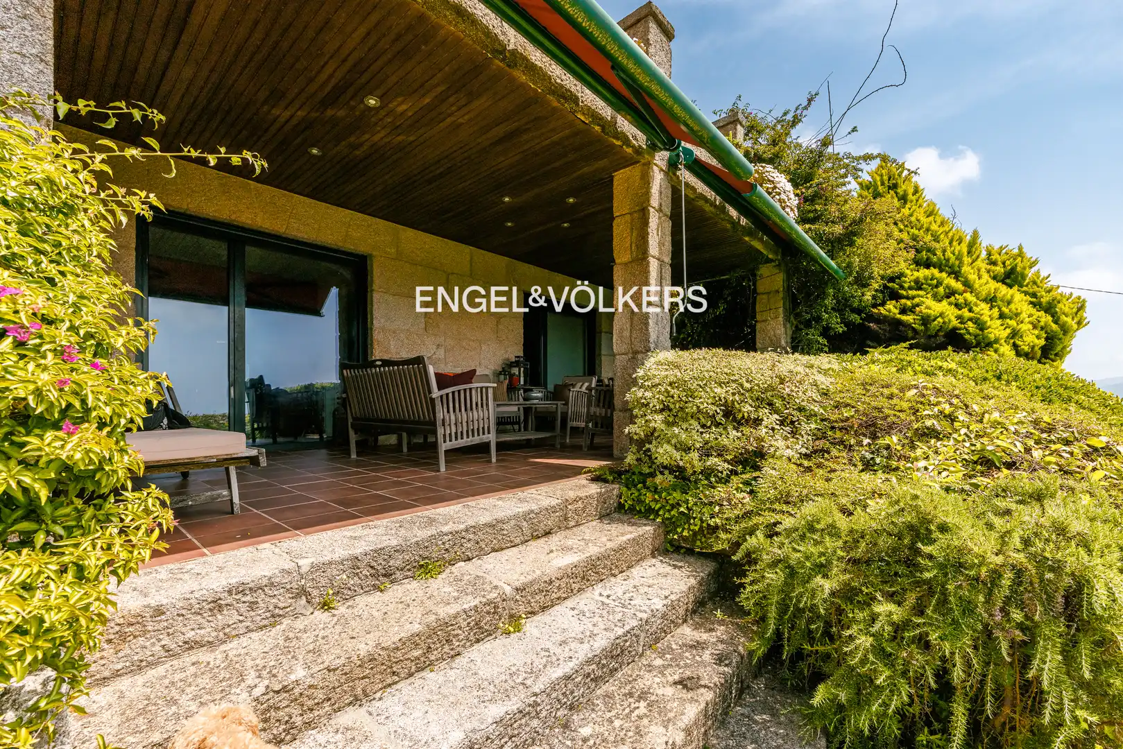 Terraza de Finca rústica en venta en Nigrán con Calefacción