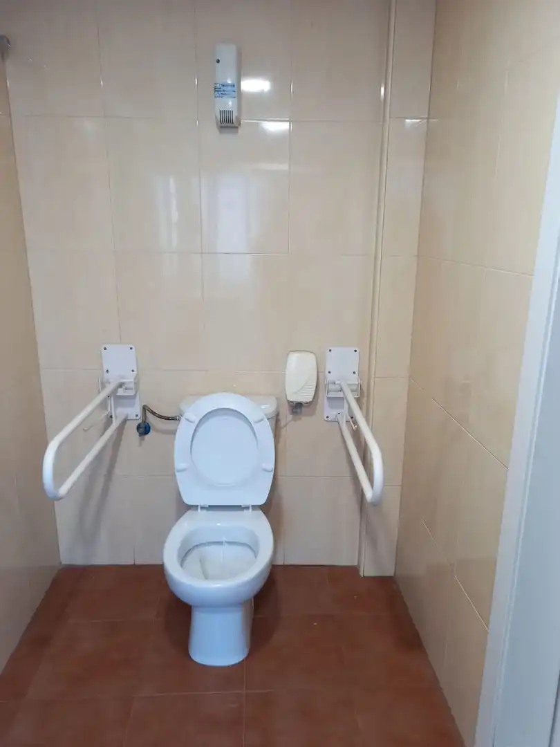 Badezimmer von Gebäude zum Verkauf in Córdoba
