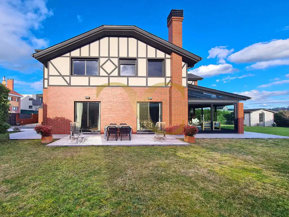 Vista exterior de Casa o chalet en venta en Siero con Calefacción, Jardín privado y Trastero